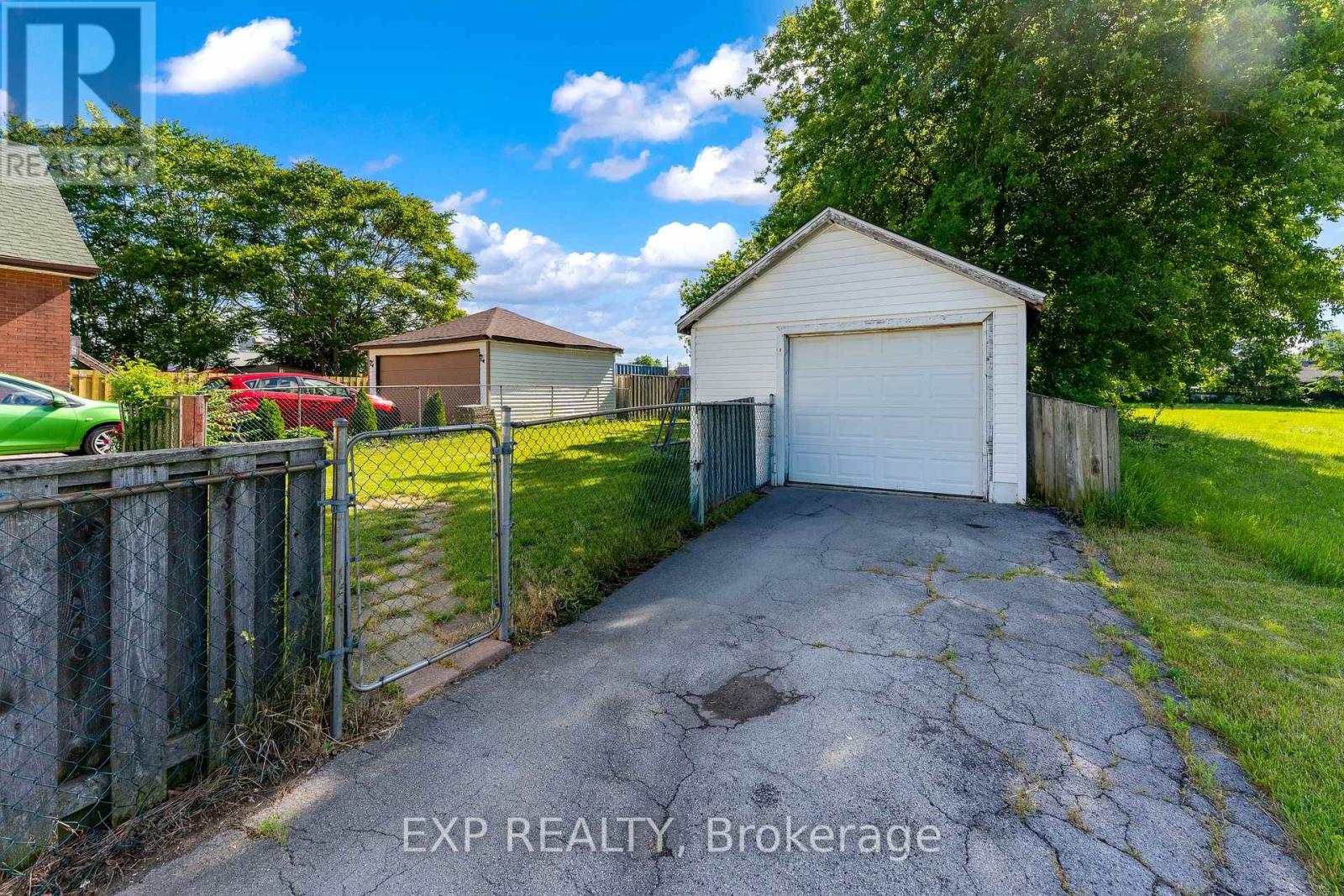 5932 CARLTON AVENUE - 3