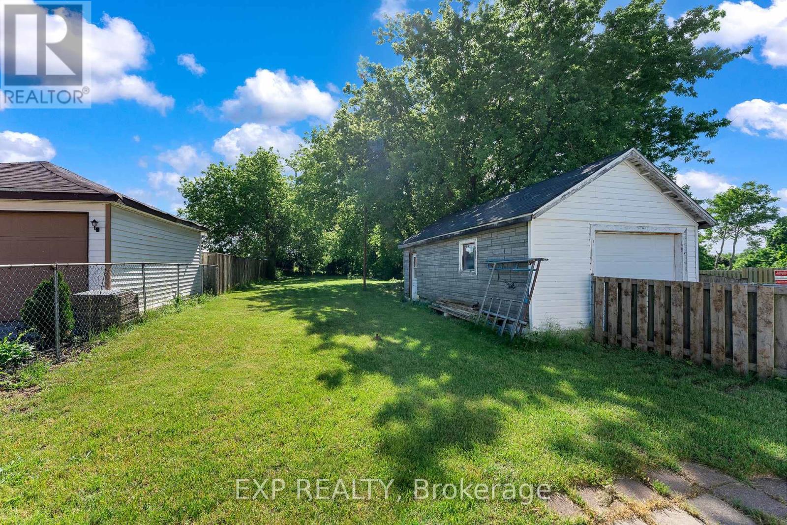 5932 CARLTON AVENUE - 4