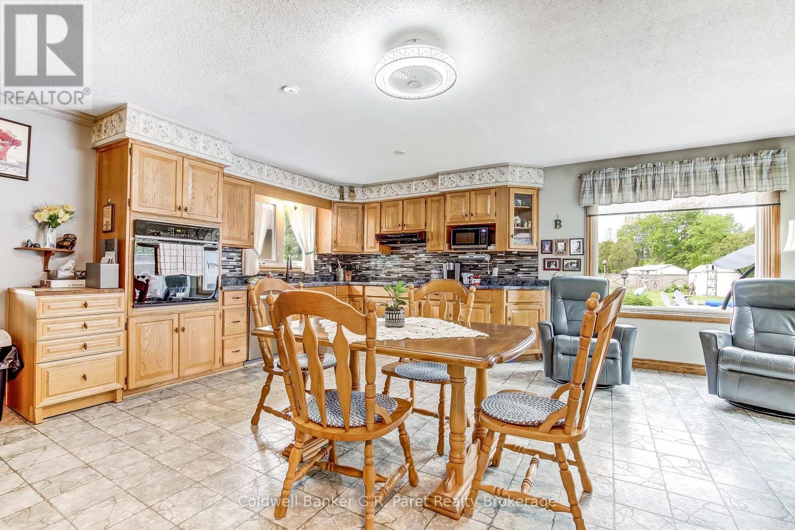 27 WOODCOCK DRIVE - 13