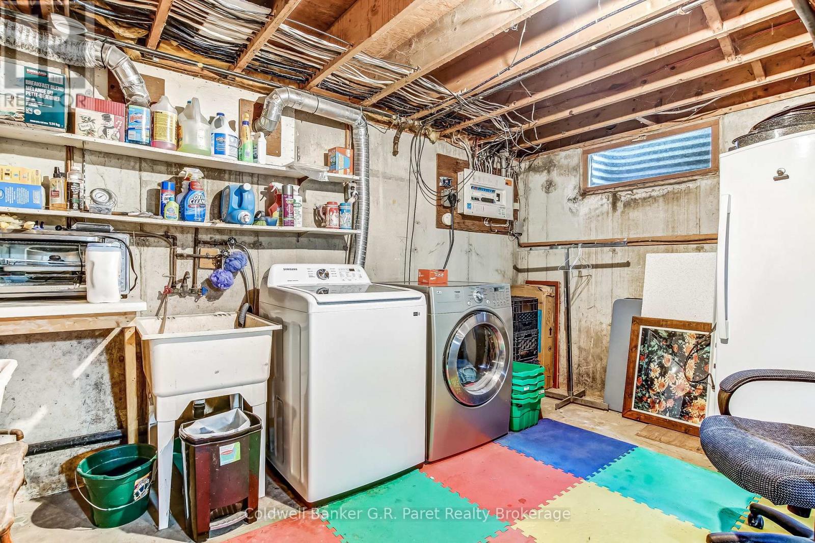 27 WOODCOCK DRIVE - 21