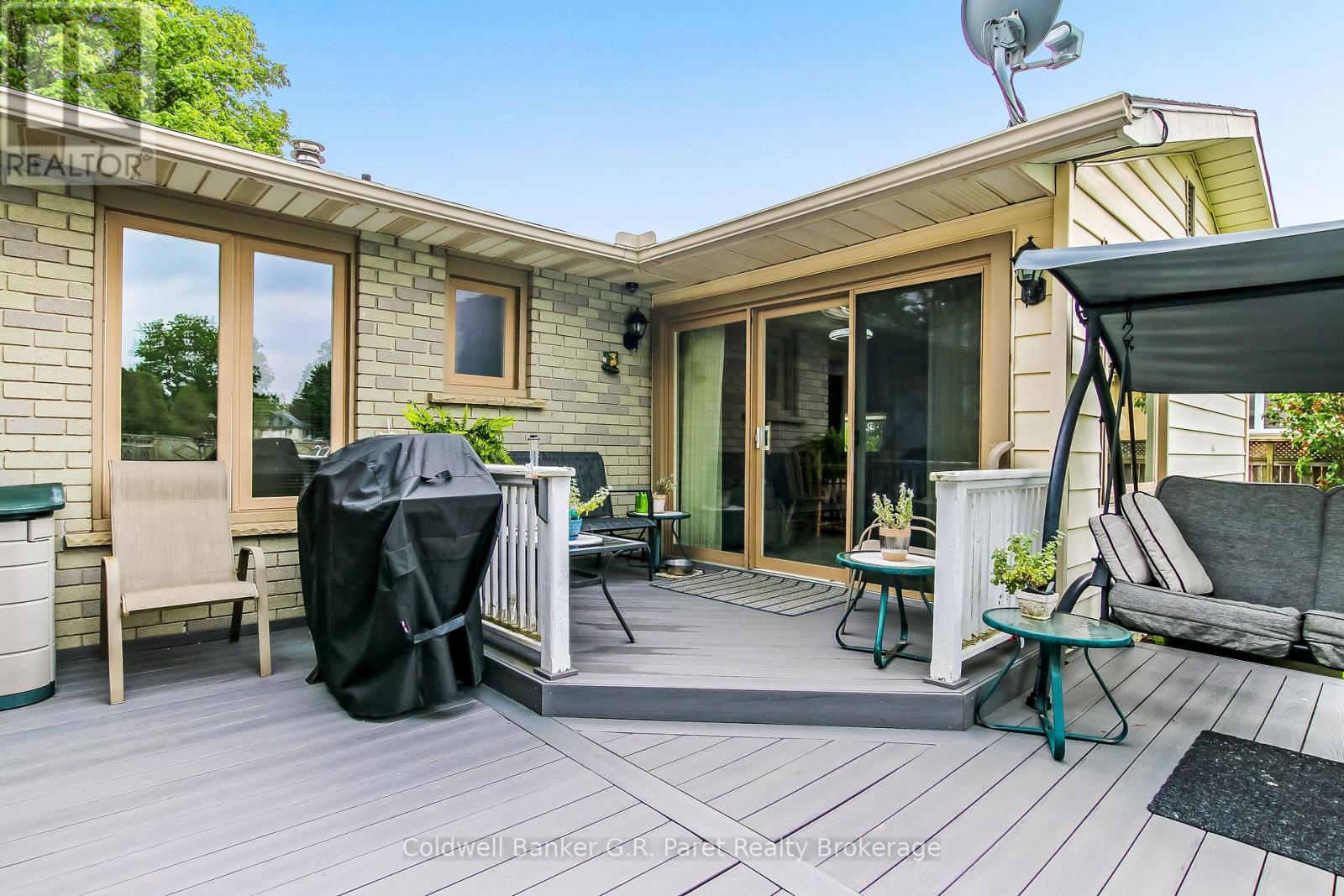 27 WOODCOCK DRIVE - 24