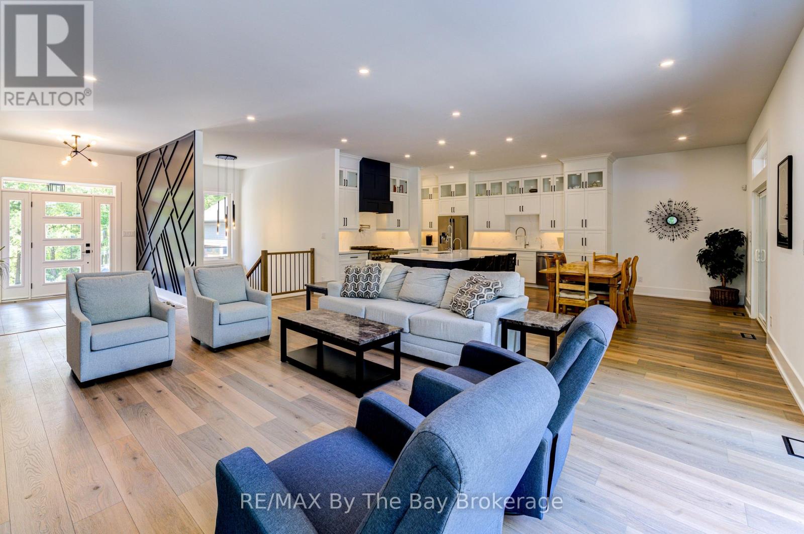 95 SPRUCE STREET - 13