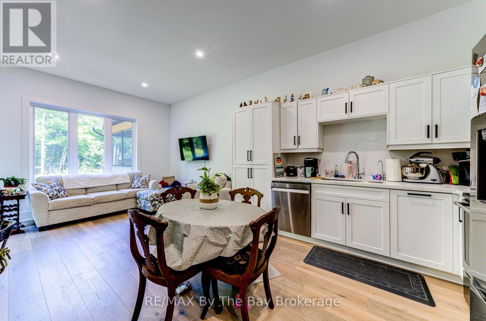 95 SPRUCE STREET - 30