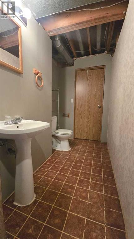 9105 96 Ave - 33