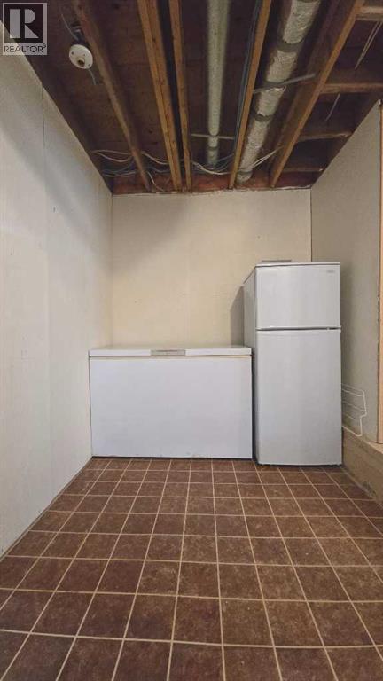 9105 96 Ave - 35