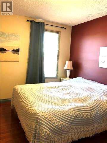 9105 96 Ave - 30