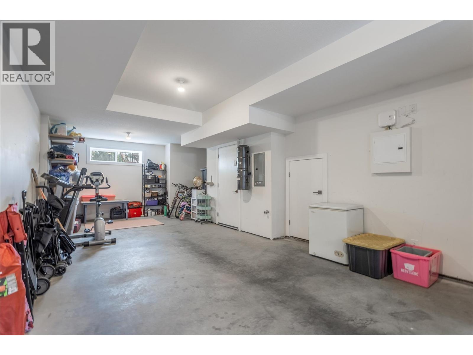 #19 300 Drysdale Boulevard - 26