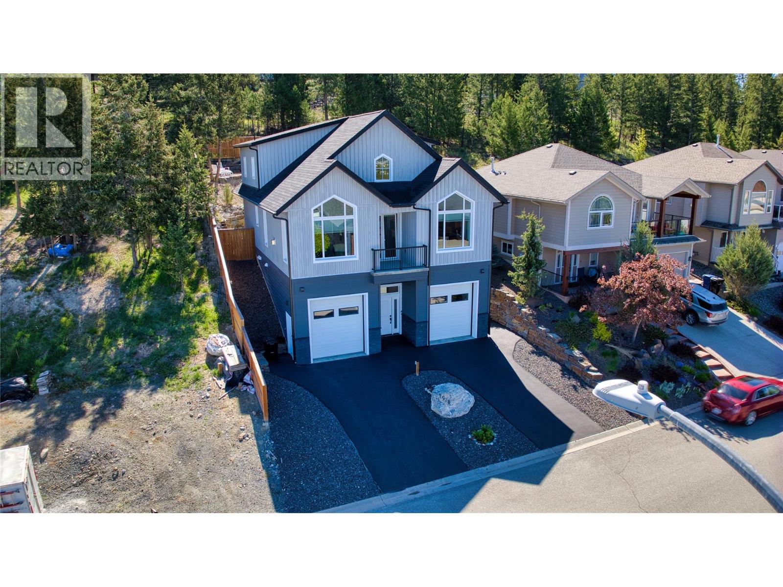 1578 MT FISHER Crescent - 3