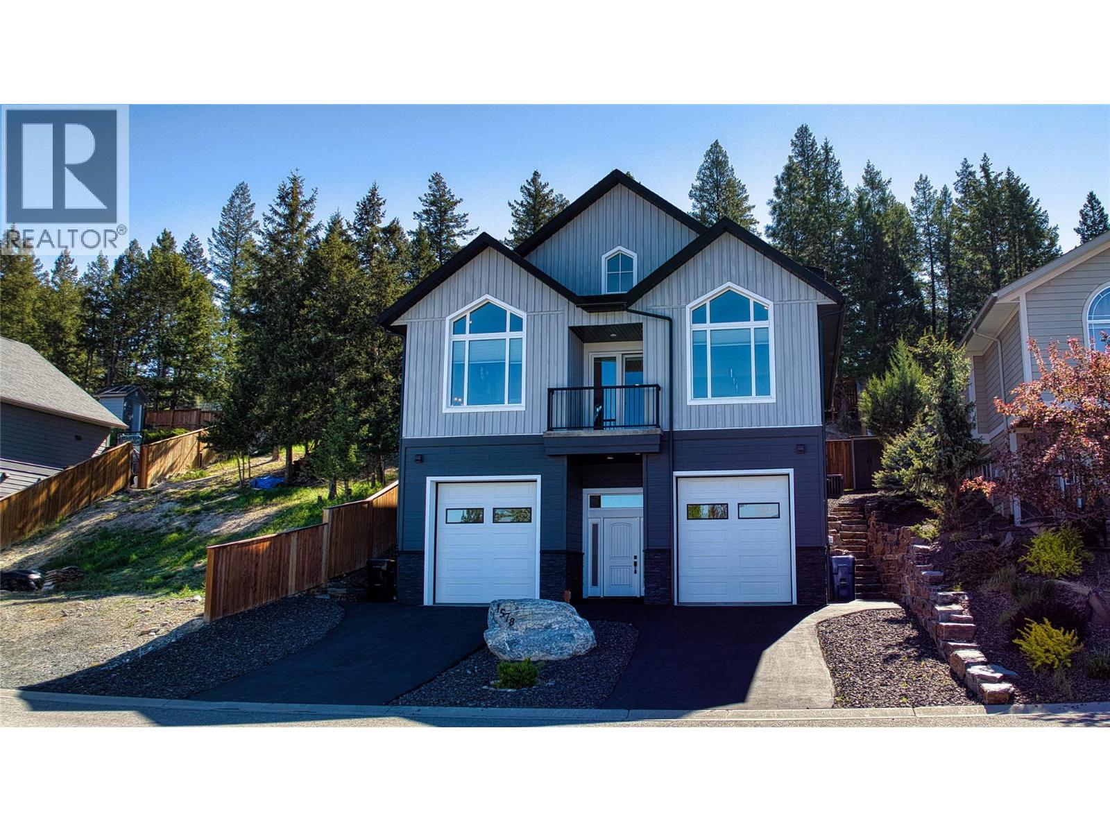 1578 MT FISHER Crescent - 1