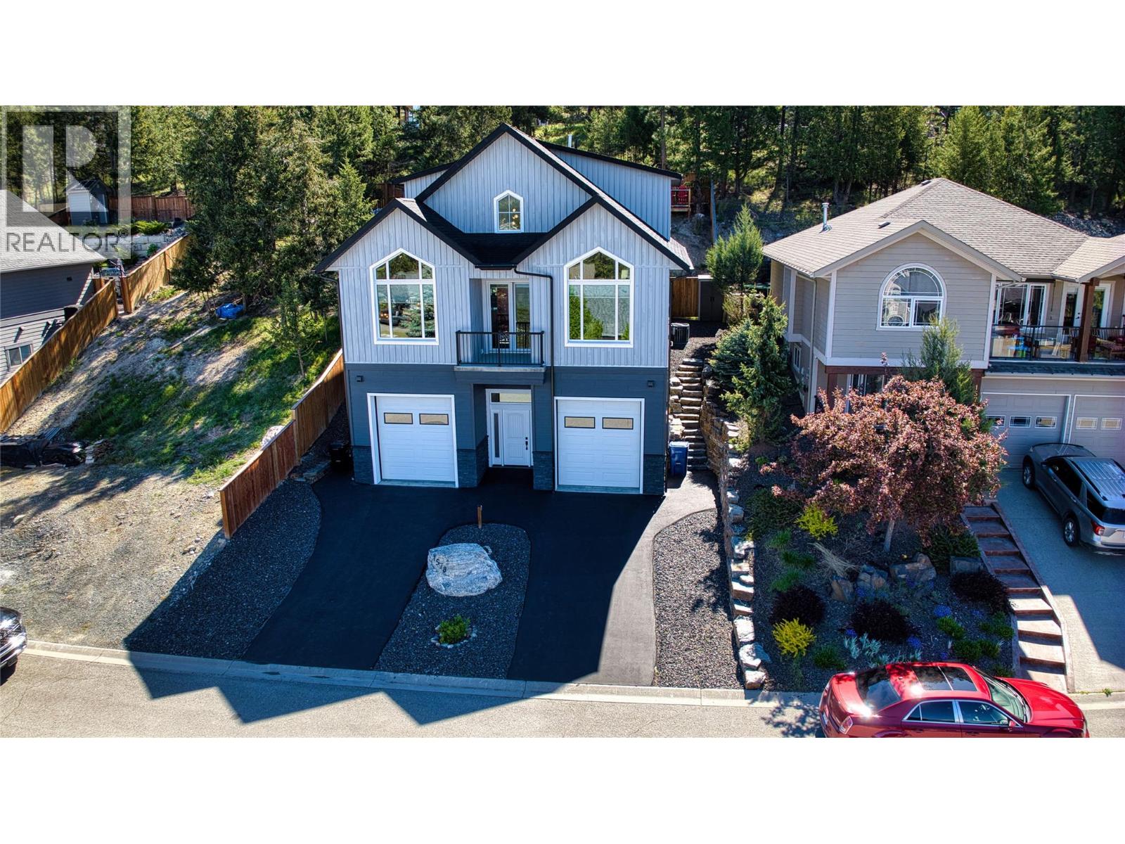 1578 MT FISHER Crescent - 2