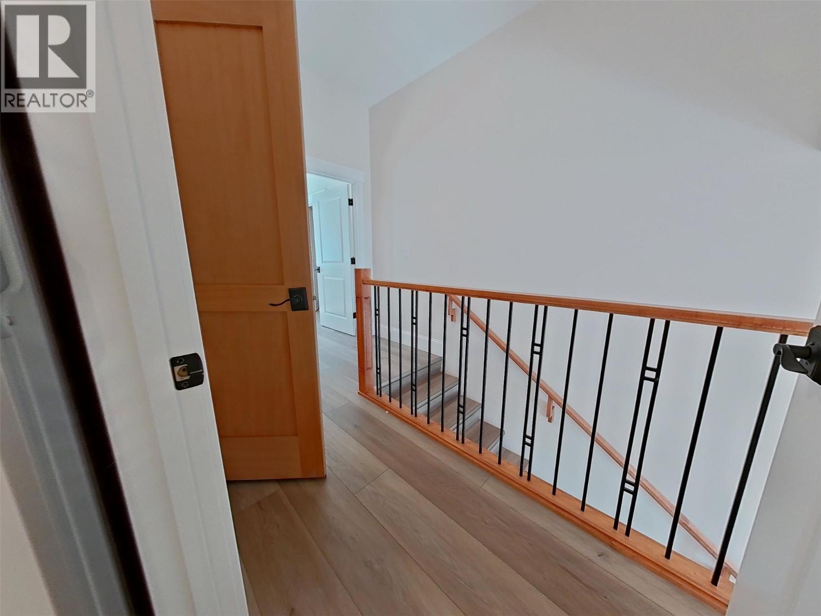 1578 MT FISHER Crescent - 42