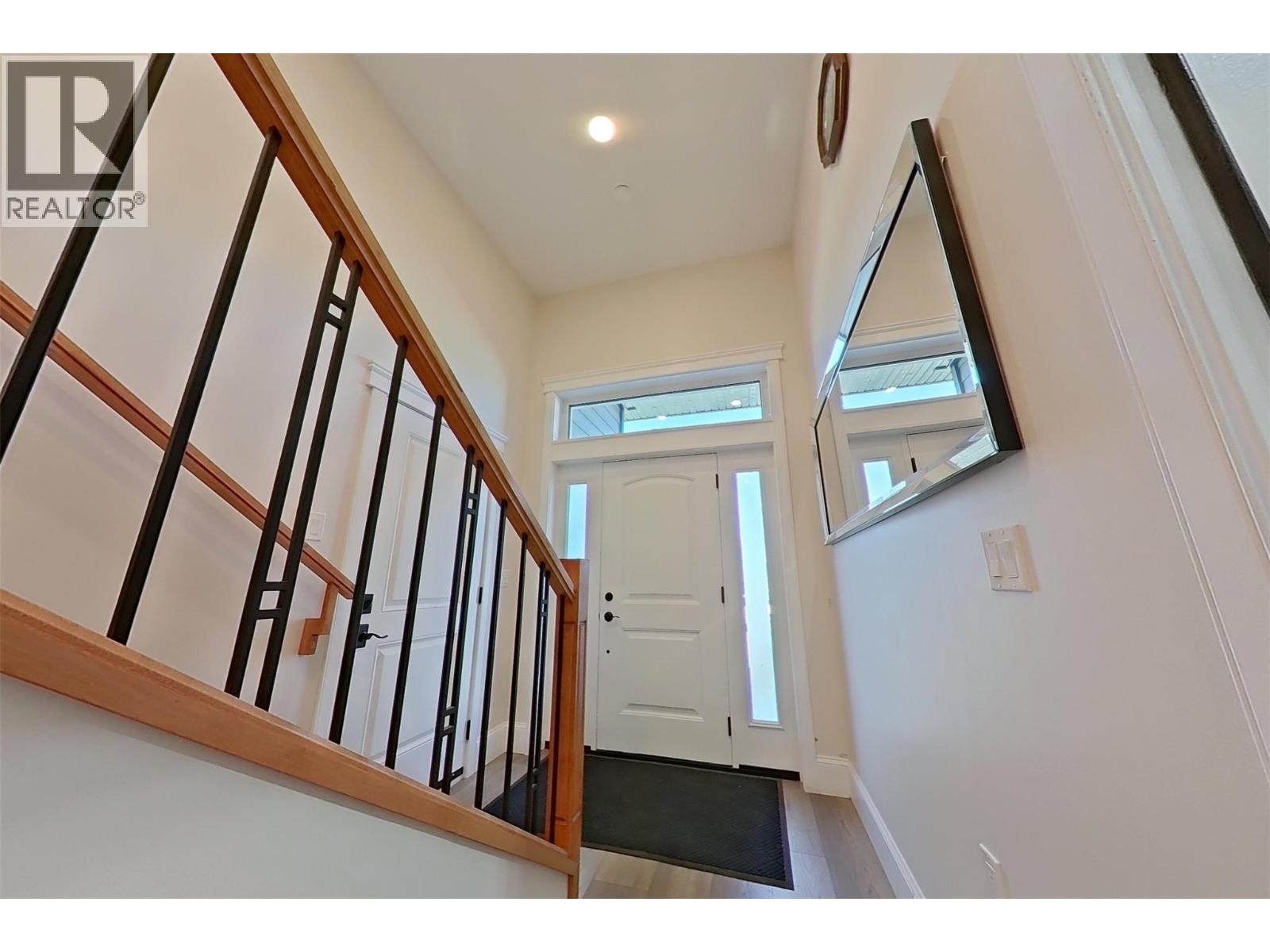 1578 MT FISHER Crescent - 76