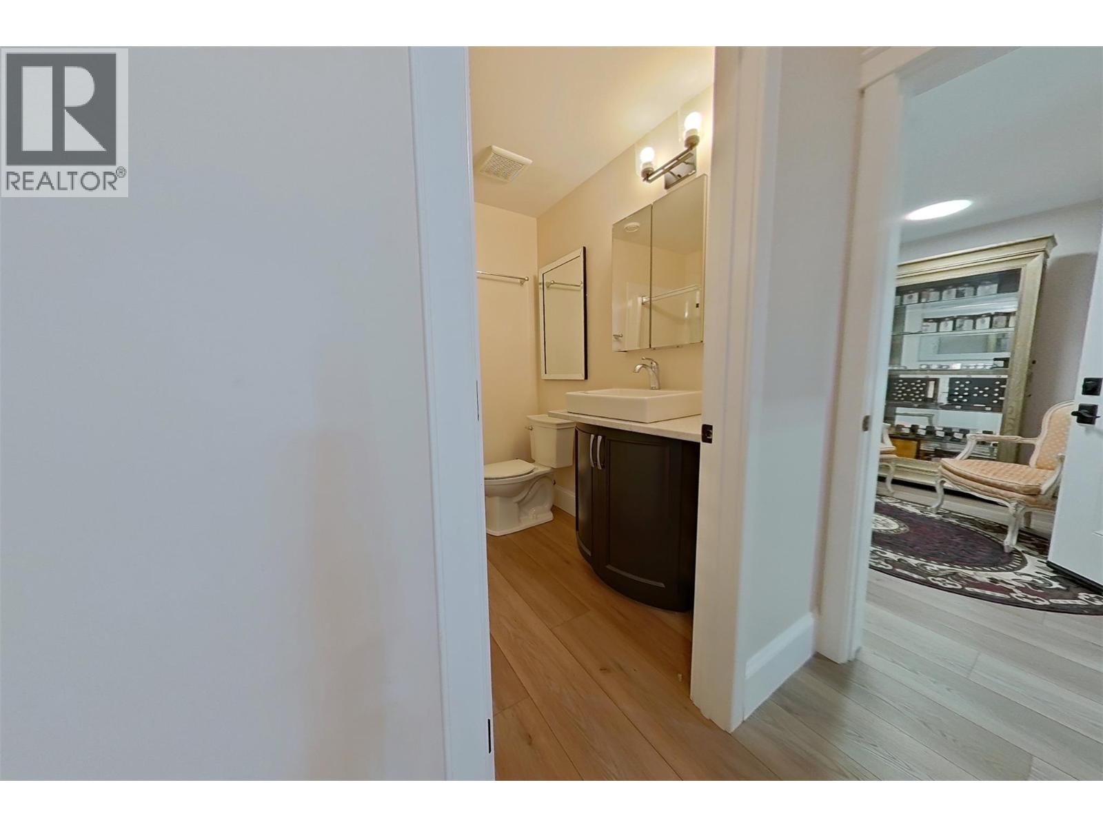 1578 MT FISHER Crescent - 69
