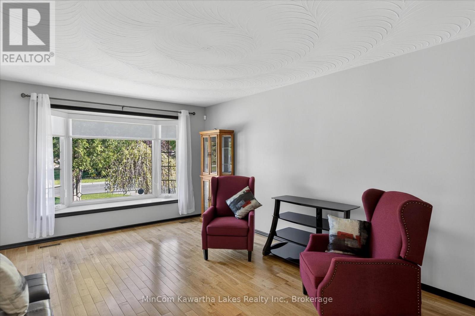 948 ST PAULS STREET - 13