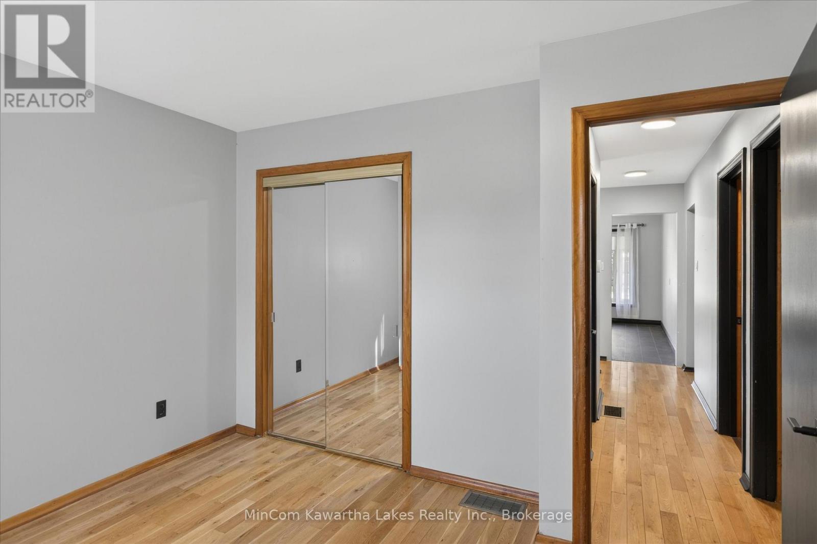 948 ST PAULS STREET - 22