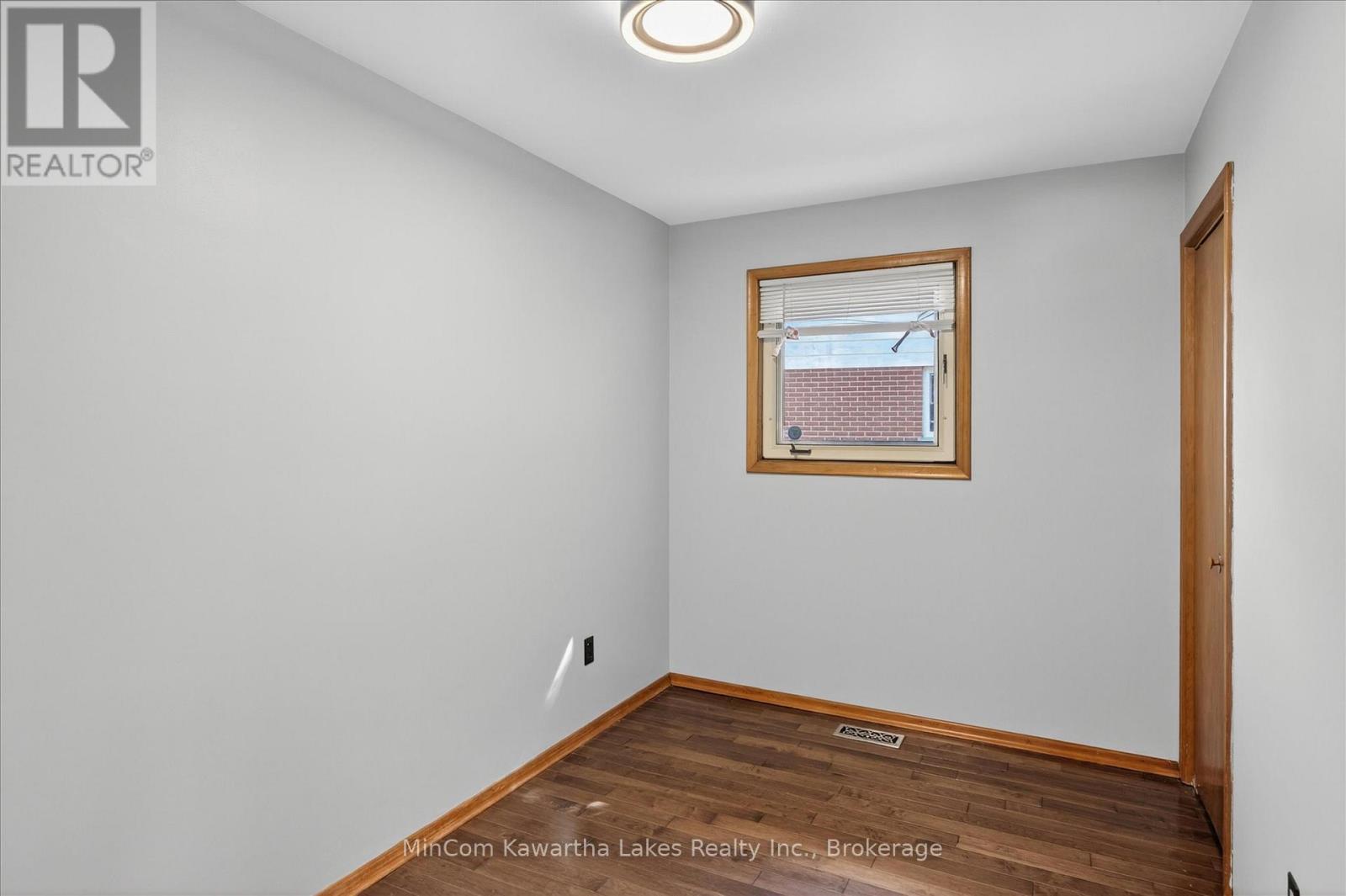 948 ST PAULS STREET - 23