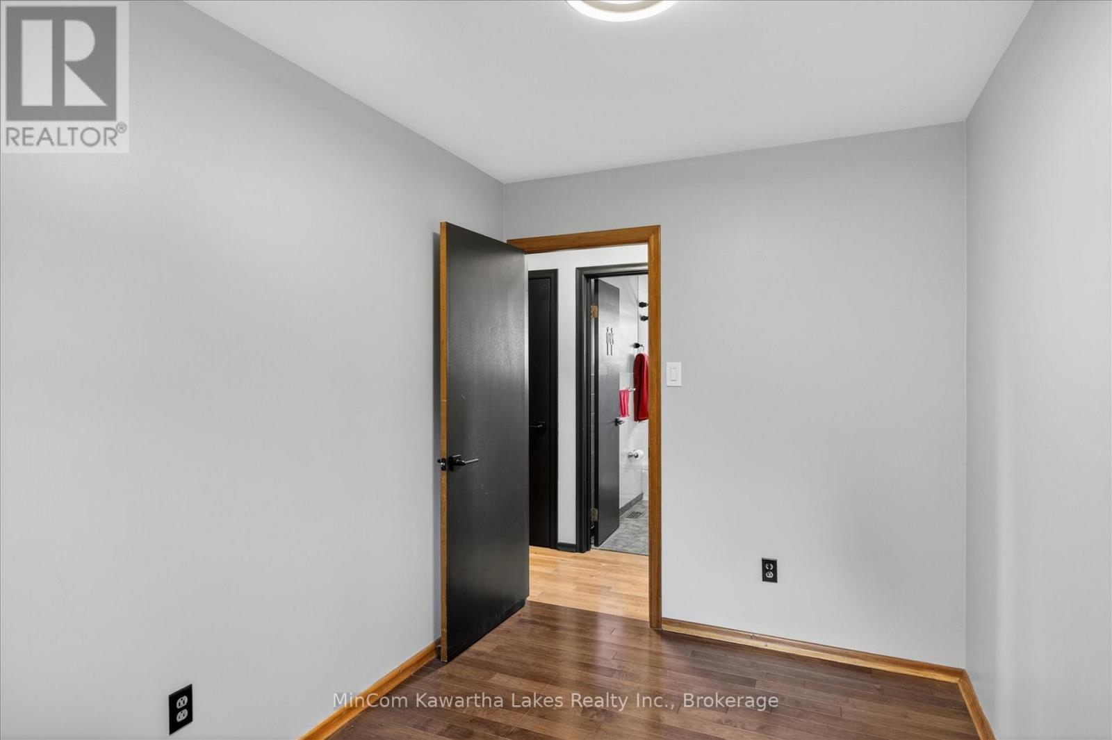 948 ST PAULS STREET - 24