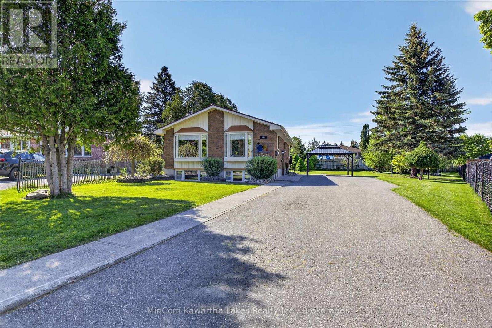 948 ST PAULS STREET - 3