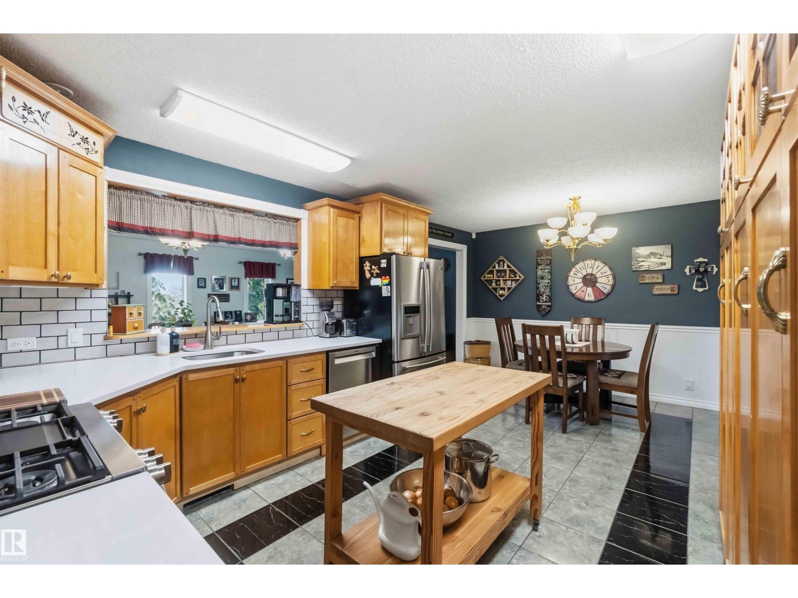 #253 22112 TWP ROAD 531 - 10