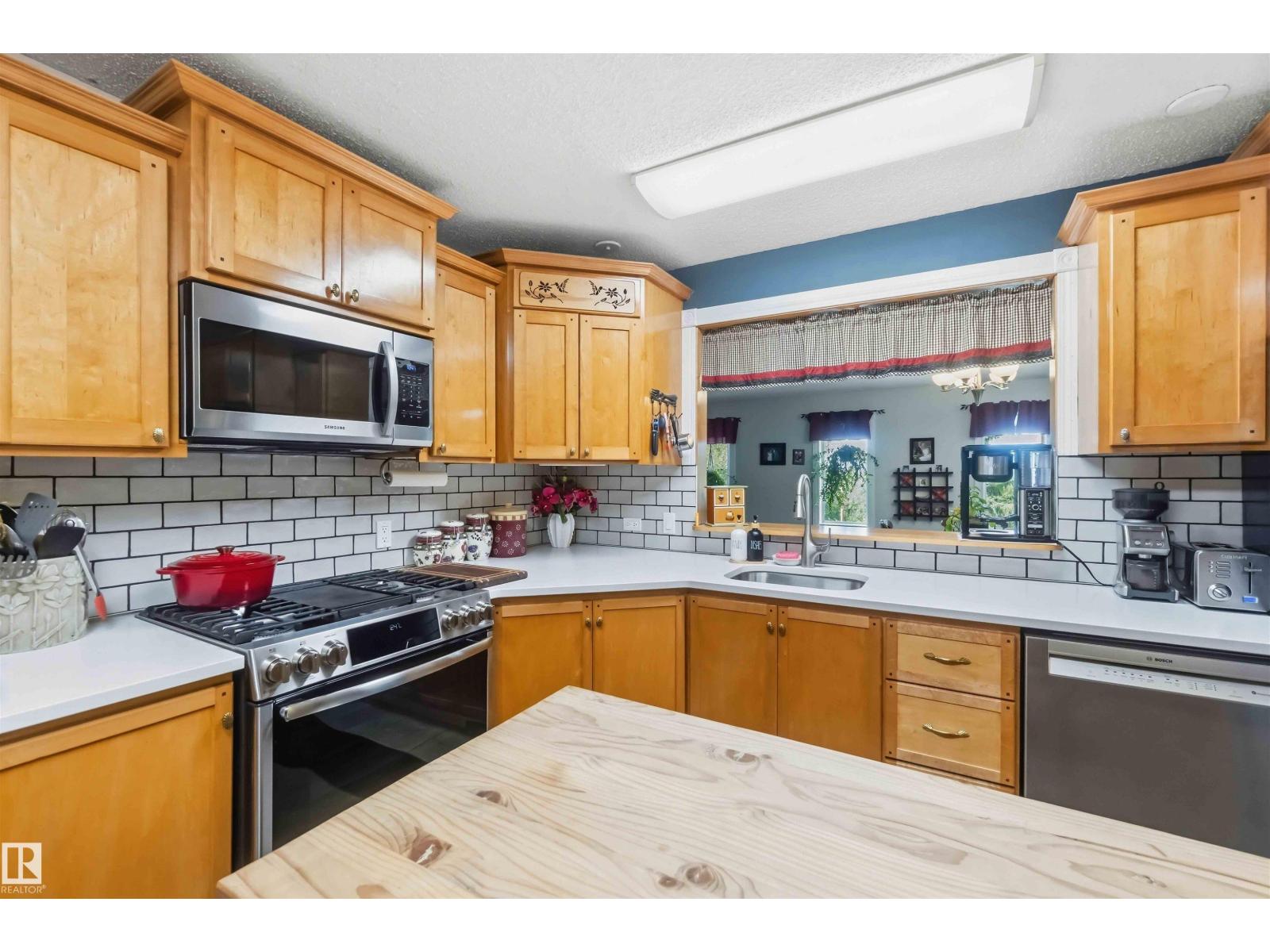#253 22112 TWP ROAD 531 - 11
