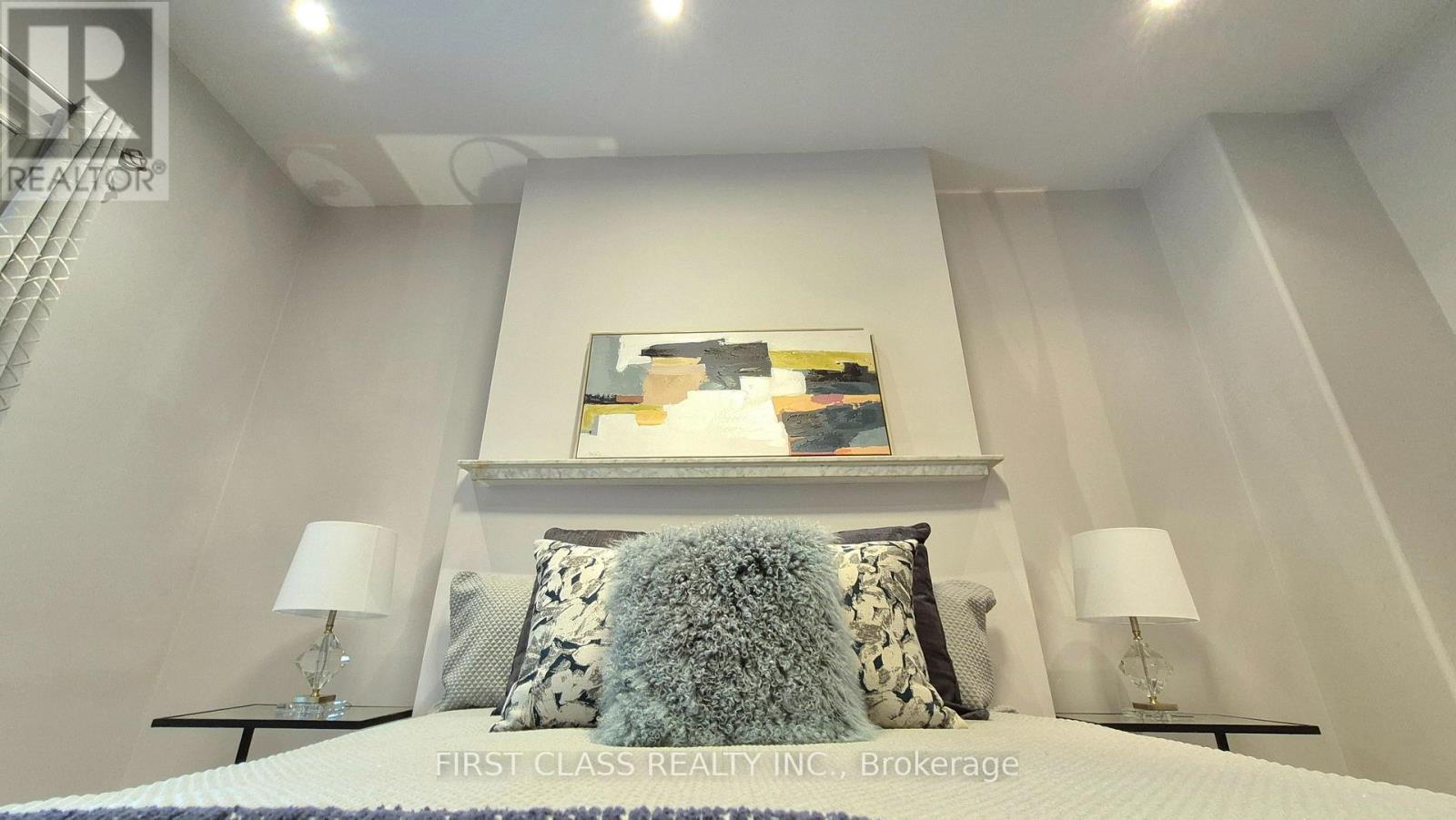 356 WALLACE AVENUE - 17
