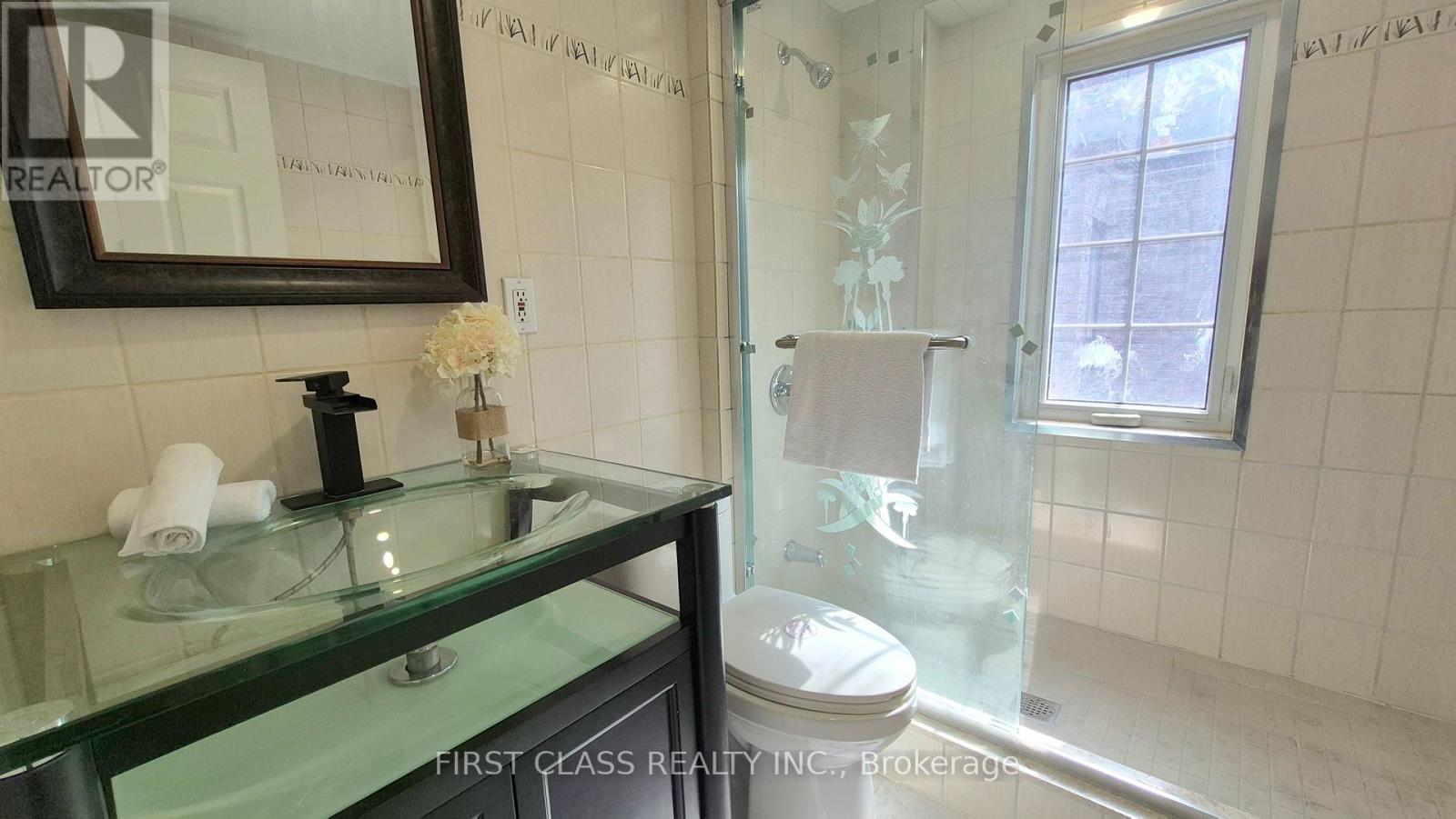 356 WALLACE AVENUE - 32