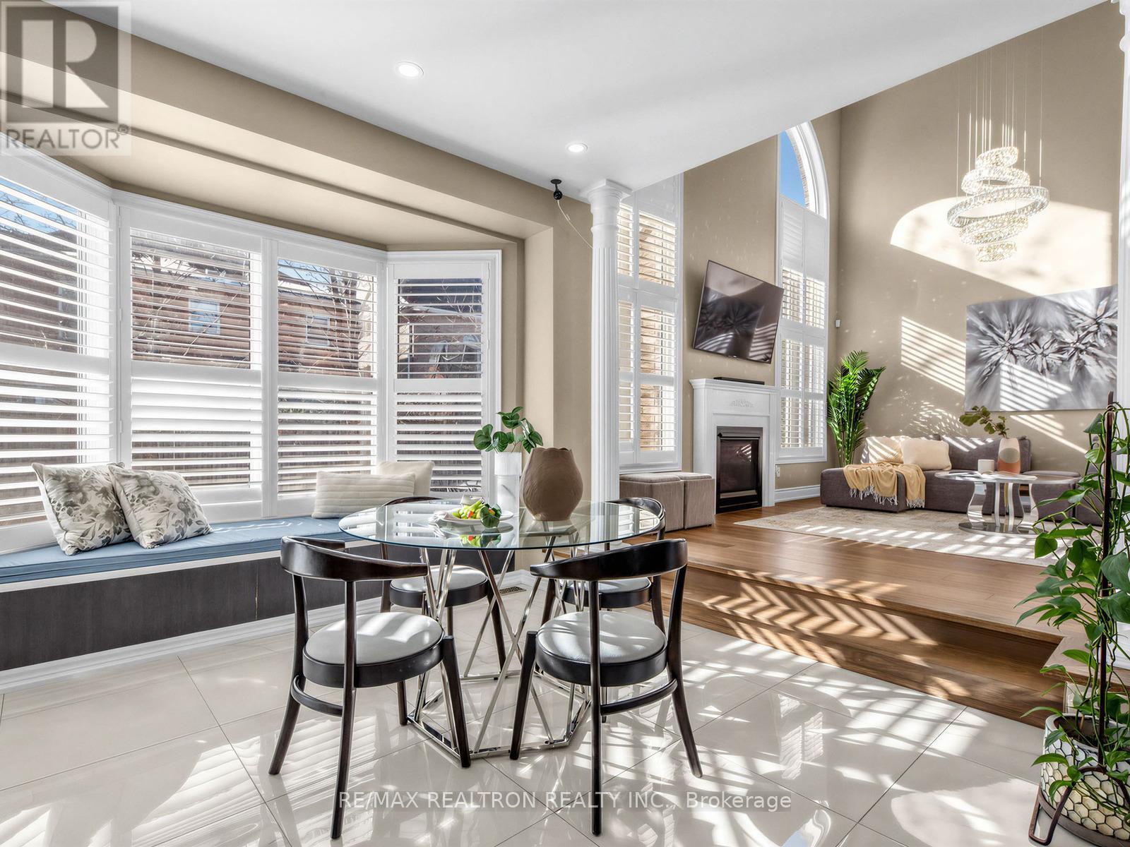 21 RENNIE AVENUE - 15