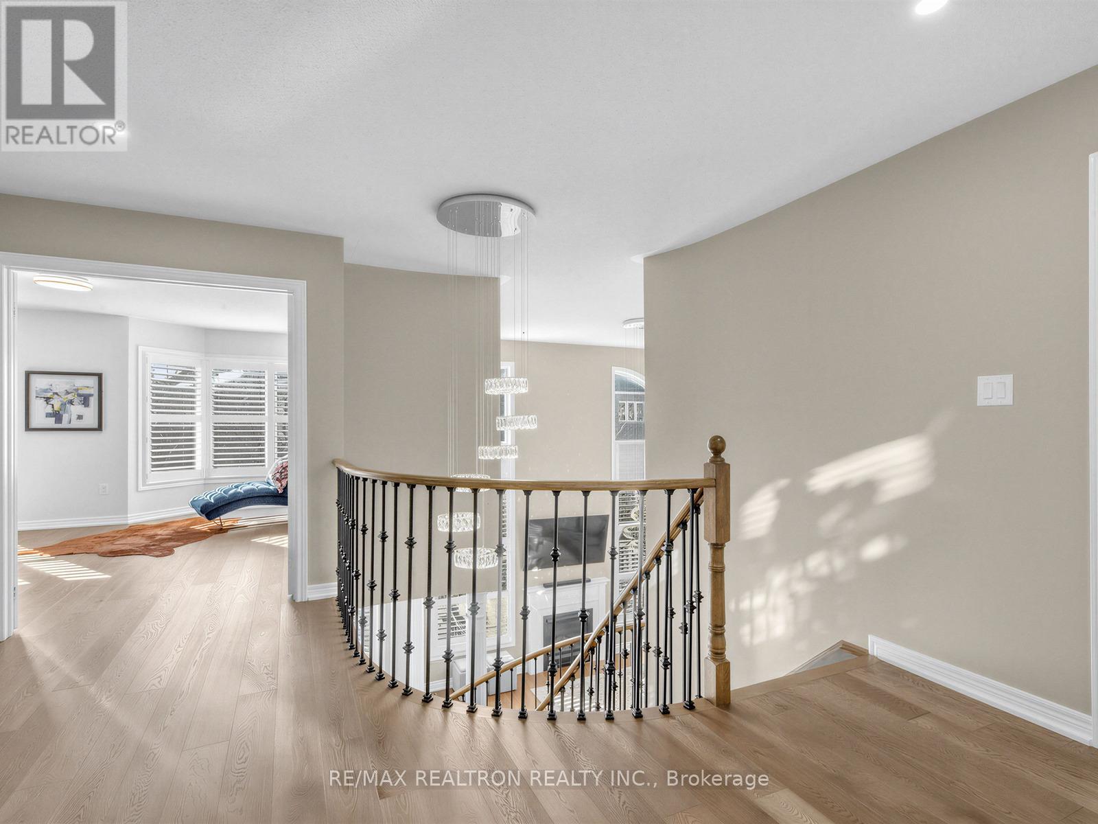 21 RENNIE AVENUE - 23