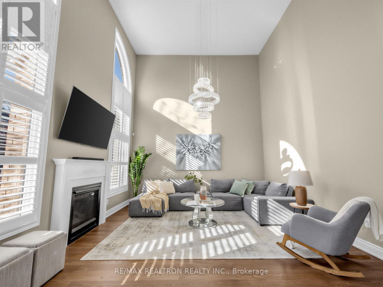 21 RENNIE AVENUE - 13