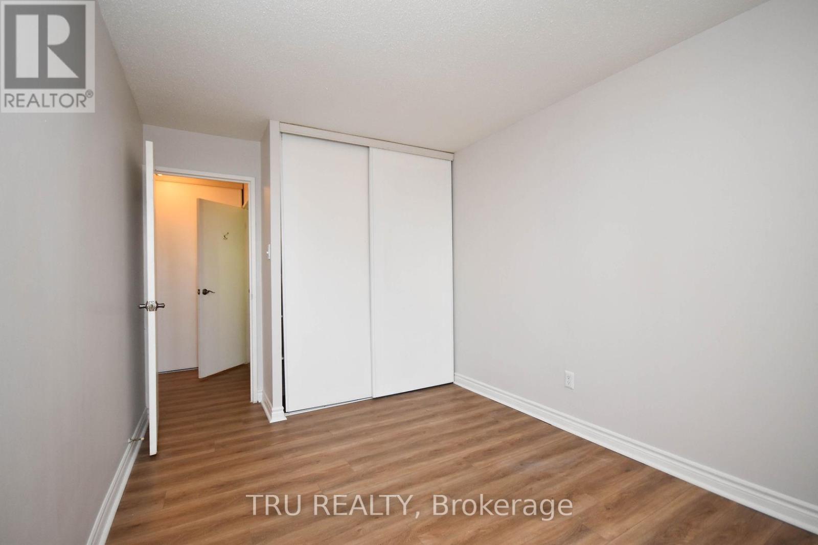 #807 1505 BASELINE ROAD - 17