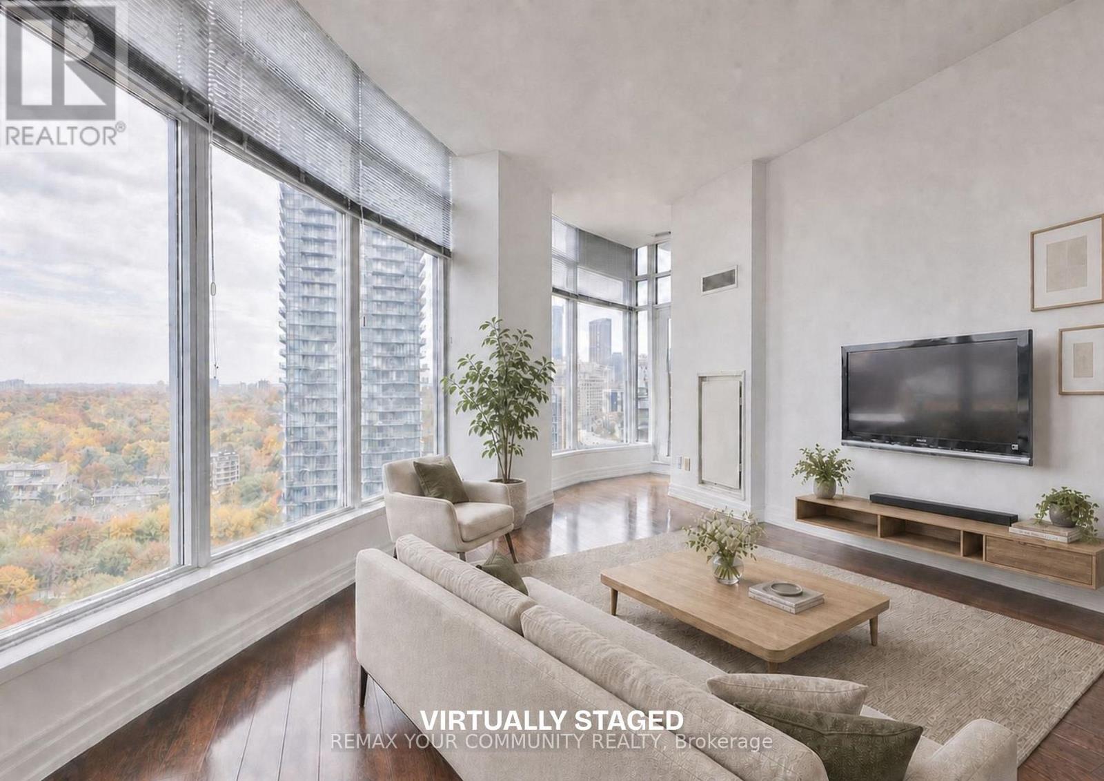 #PH 201 8 SCOLLARD STREET - 2