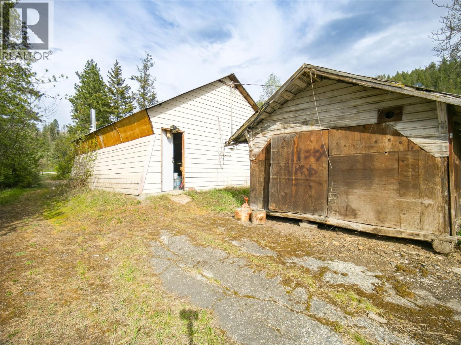 327 97A Highway - 43