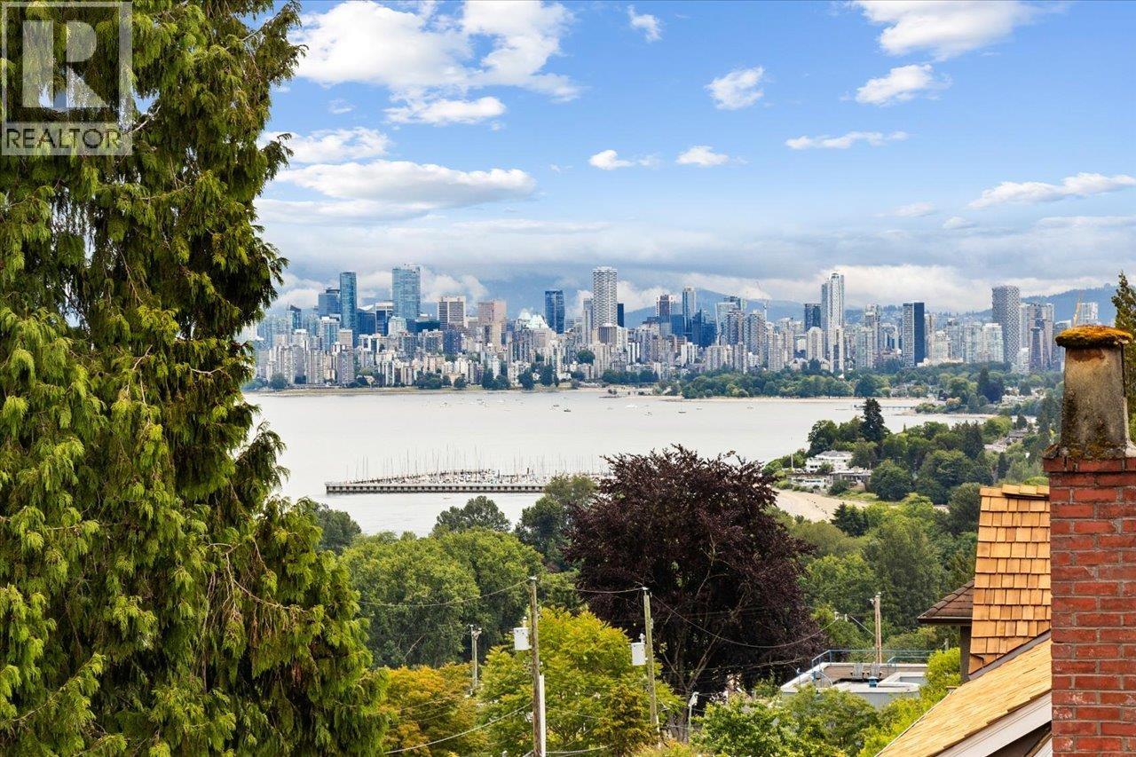 4693 W 3RD AVENUE, Vancouver