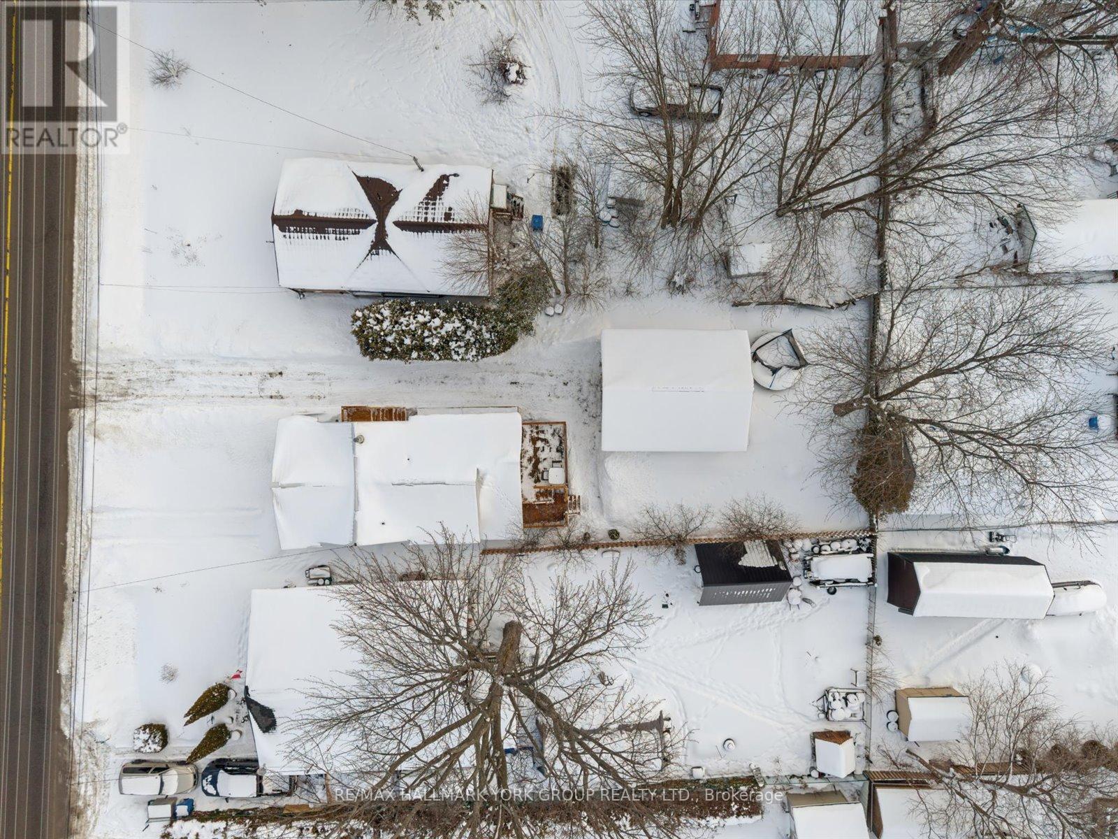 27008 KENNEDY ROAD - 31
