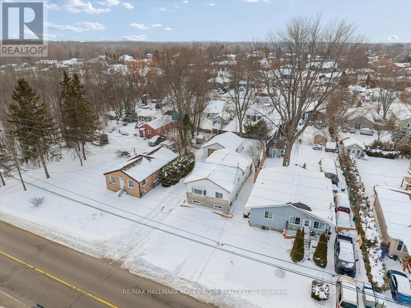 27008 KENNEDY ROAD - 33
