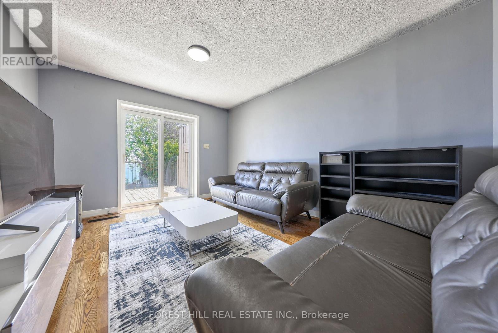 2703 LAKE SHORE BOULEVARD W - 7