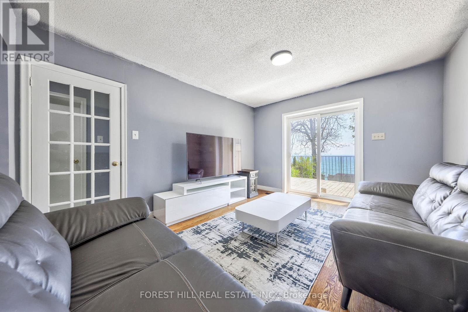 2703 LAKE SHORE BOULEVARD W - 9