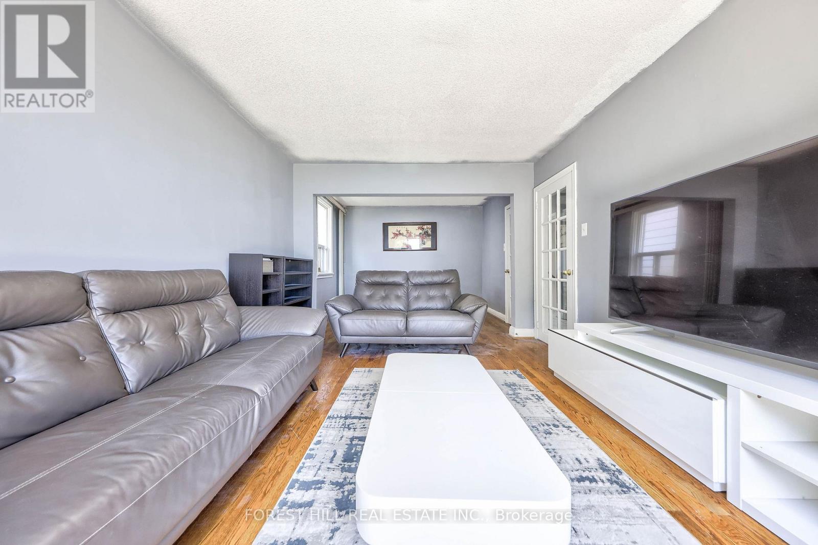 2703 LAKE SHORE BOULEVARD W - 8