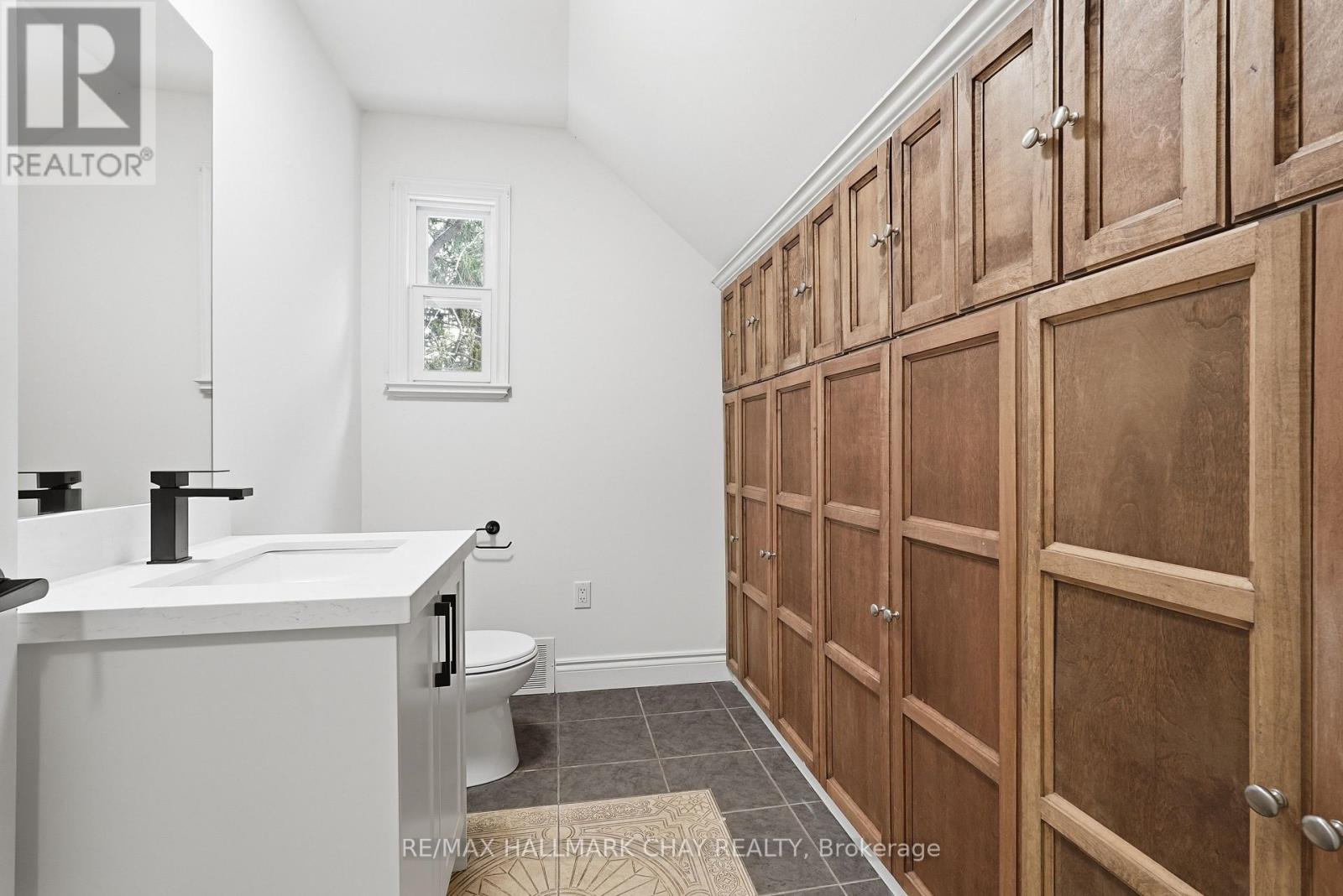 500218 GREY ROAD 12 ROAD - 16