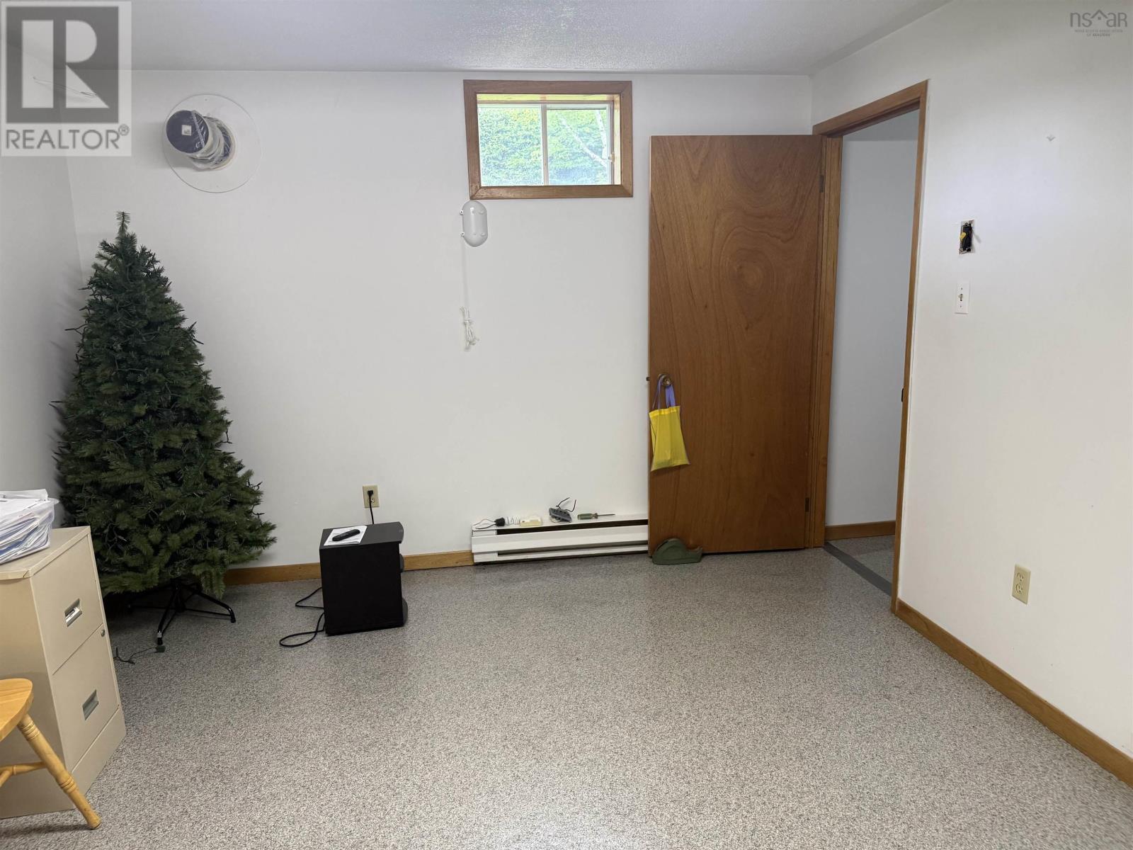 Property 20 of 28 of 228 old pinevale rd