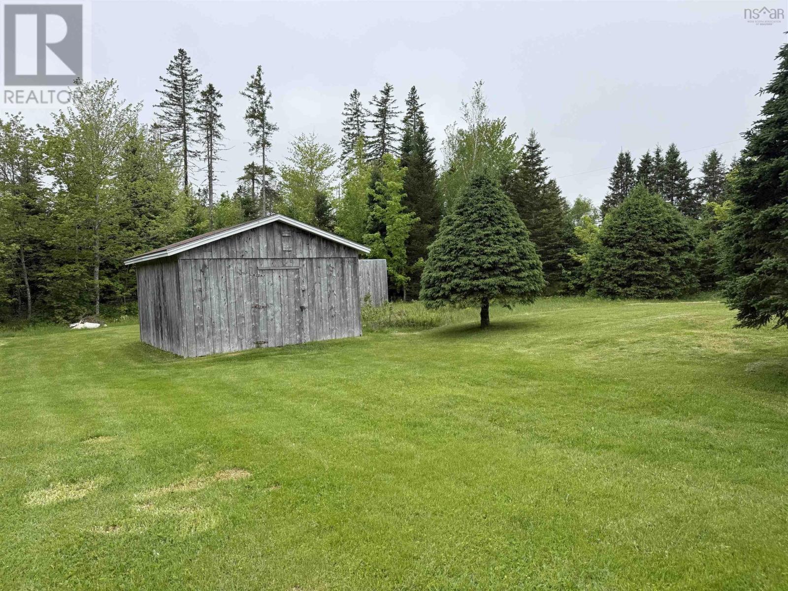 Property 23 of 28 of 228 old pinevale rd