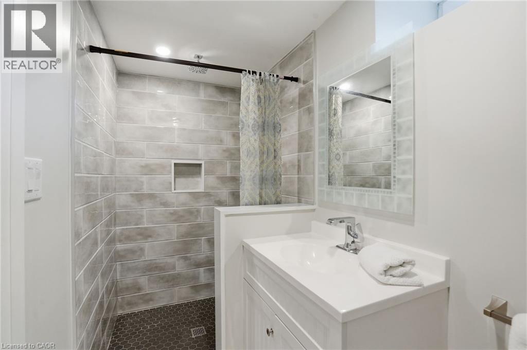 3918 MADDAUGH Road - 39