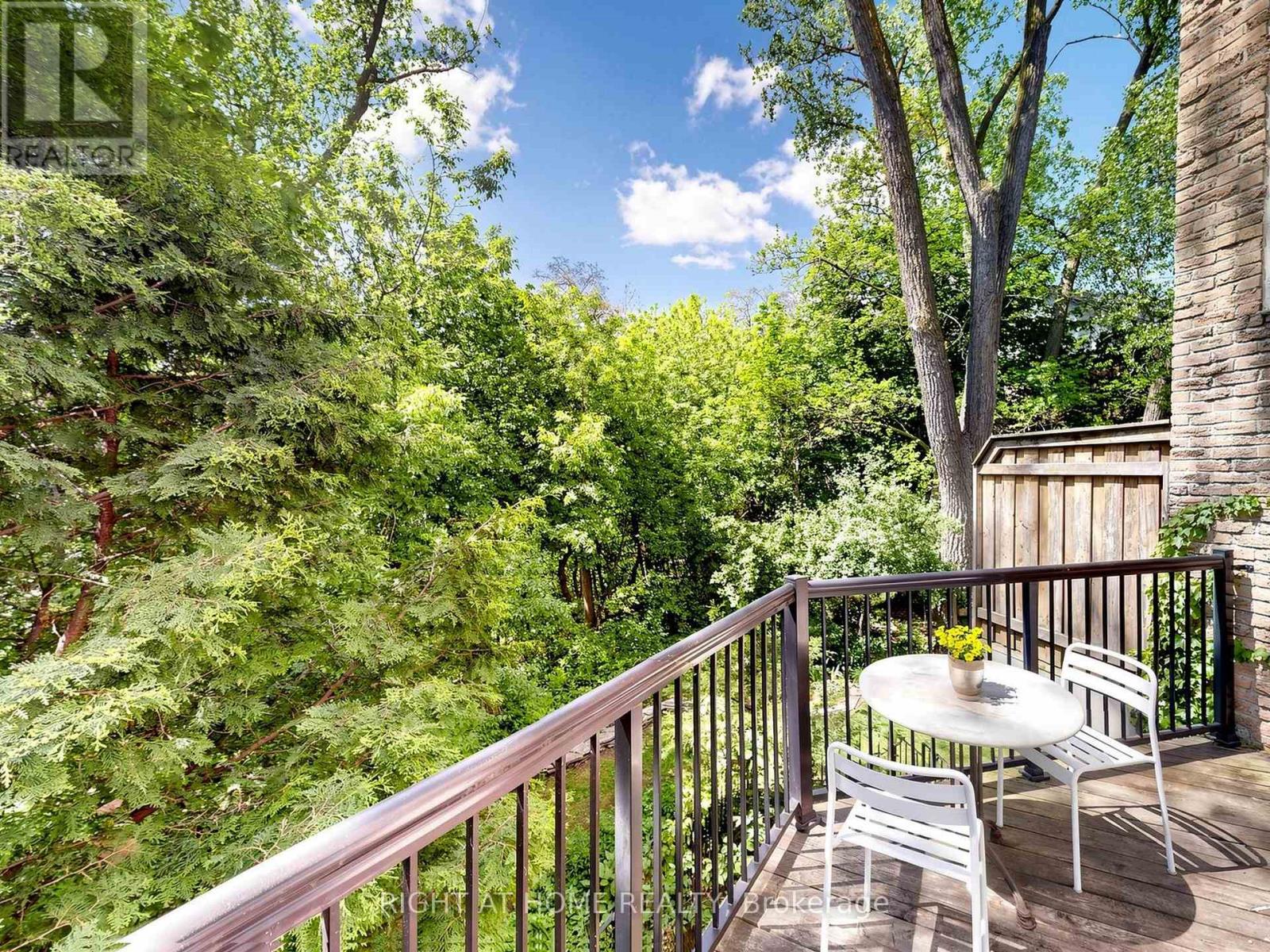 #14 20 BUDGELL TERRACE - 11