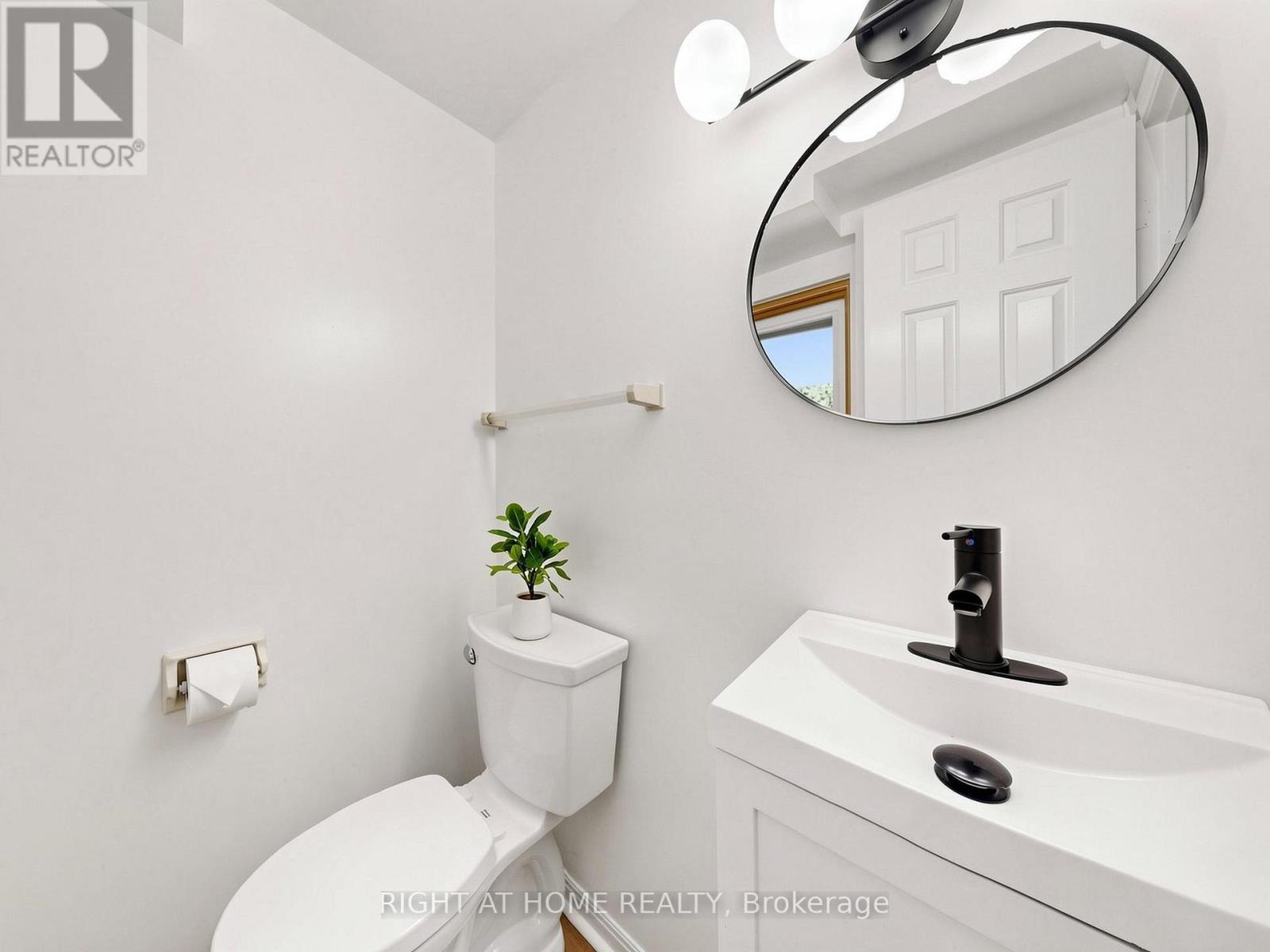 #14 20 BUDGELL TERRACE - 16