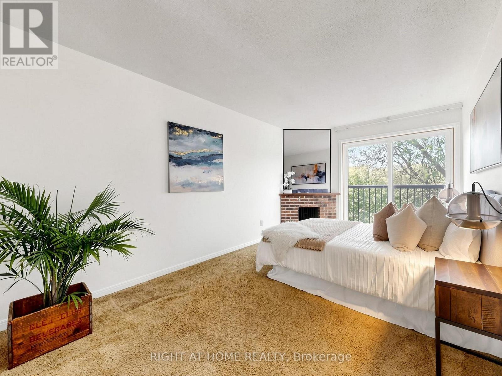 #14 20 BUDGELL TERRACE - 18