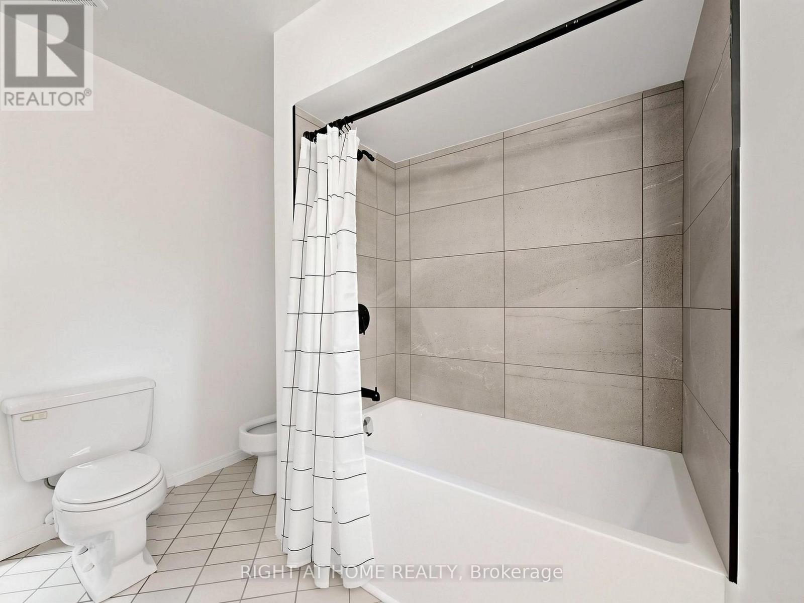 #14 20 BUDGELL TERRACE - 26