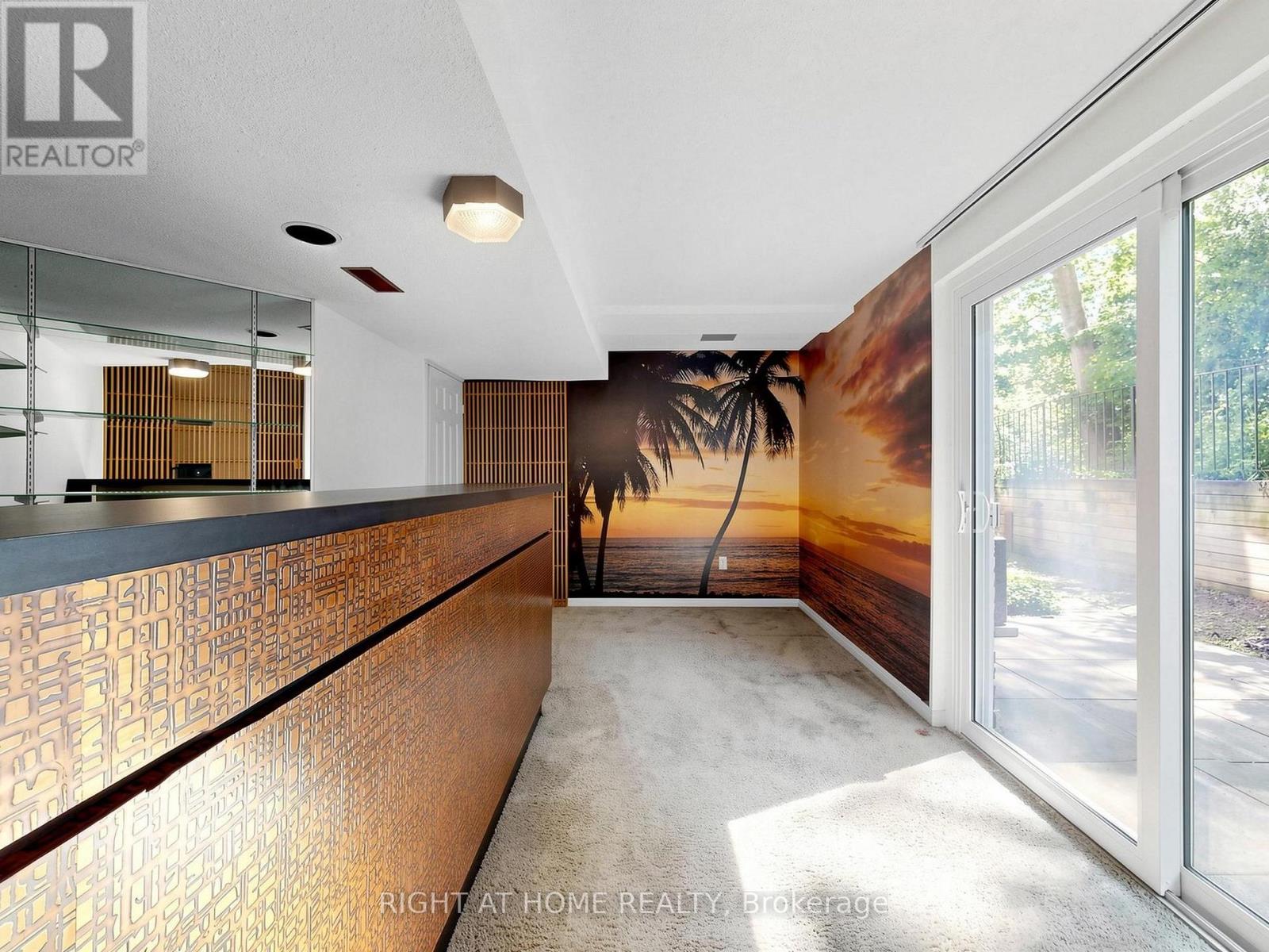 #14 20 BUDGELL TERRACE - 33