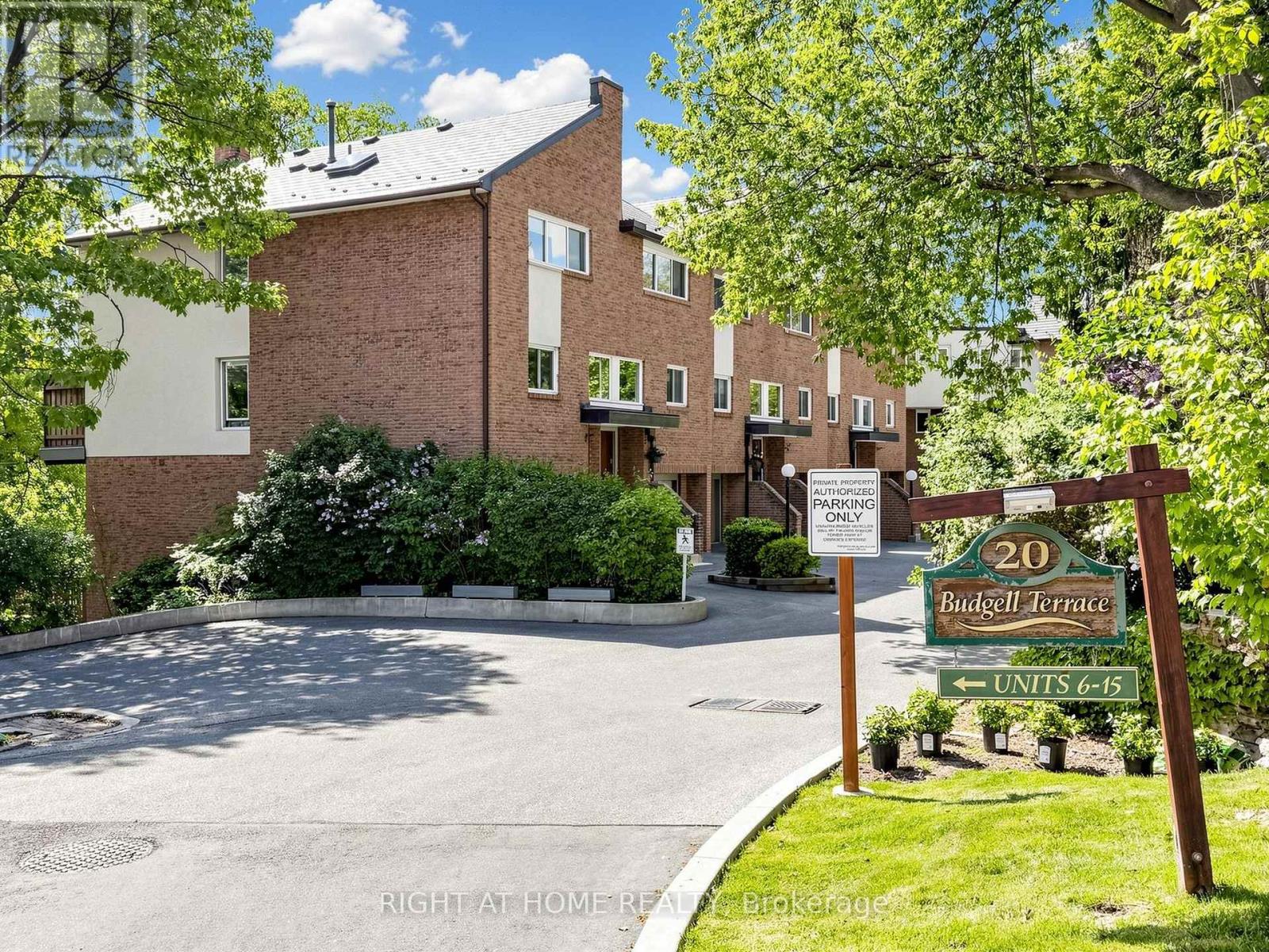 #14 20 BUDGELL TERRACE - 37