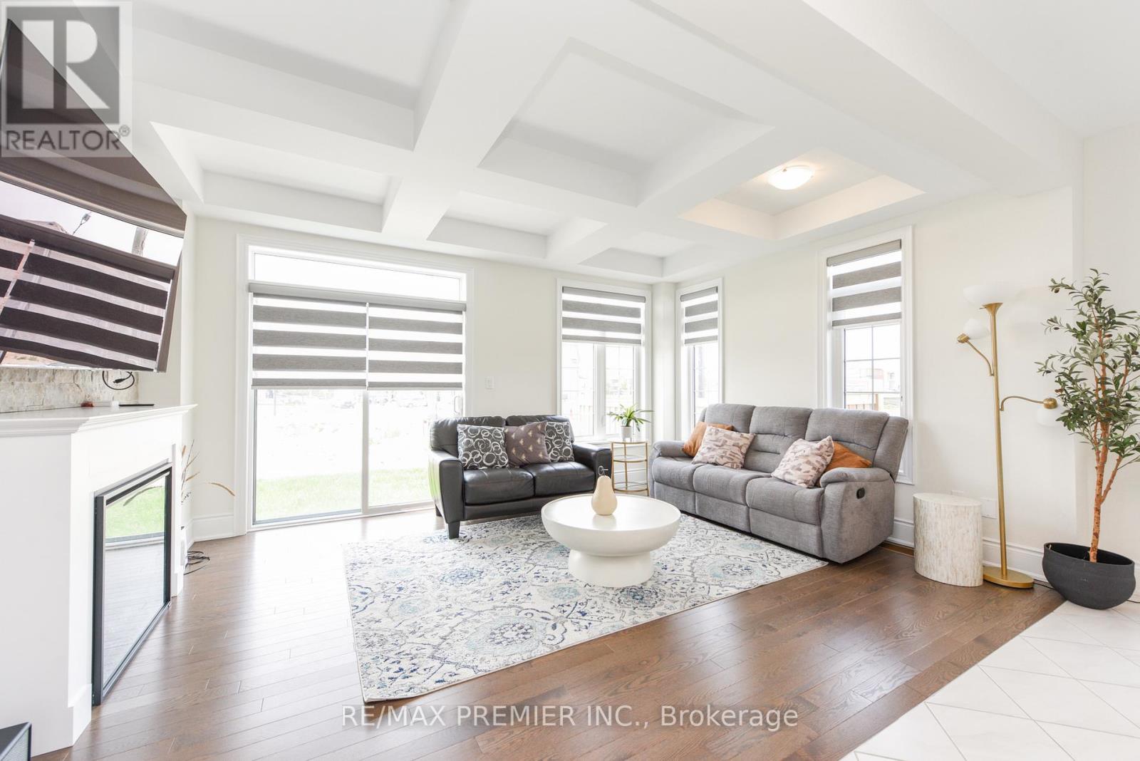 215 HAYRAKE STREET - 16