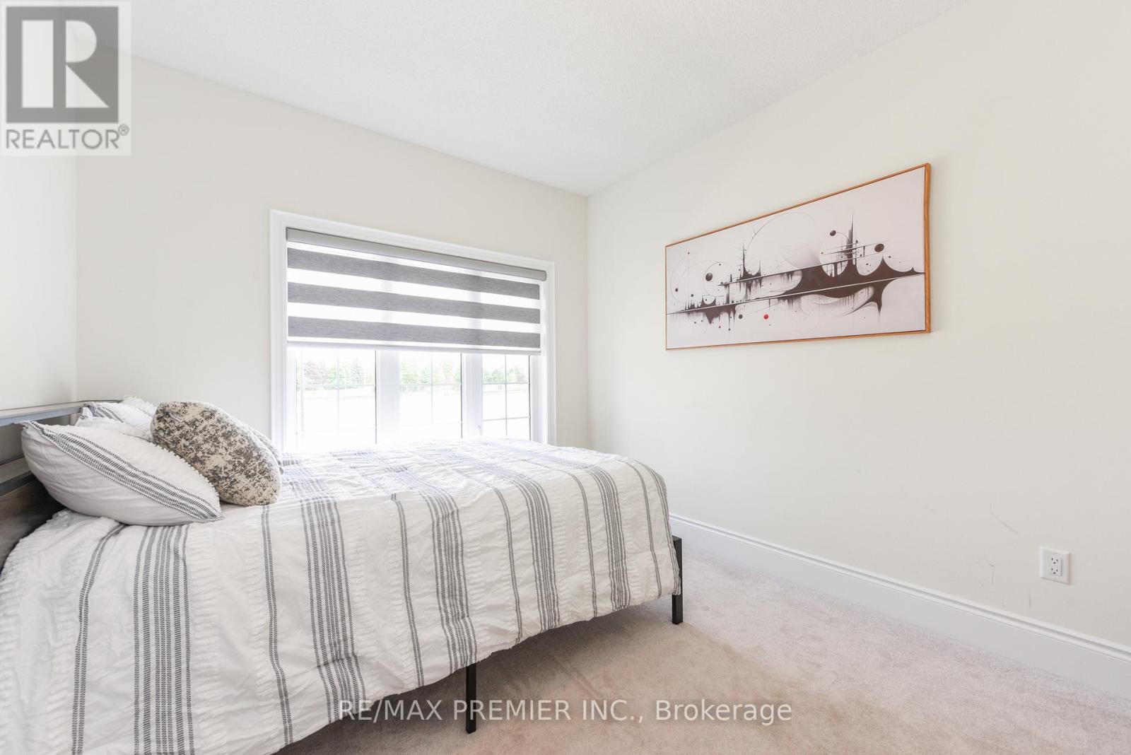 215 HAYRAKE STREET - 17